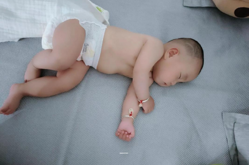 玉环五个月宝宝呕吐